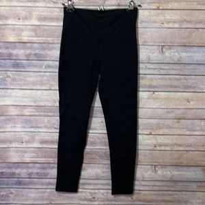 · Lysse Ponte Knit Black Moto Seam Leggings Size Small